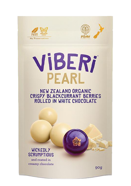 PEARL Organic Chocolate Rolled Blackcurrants 90g